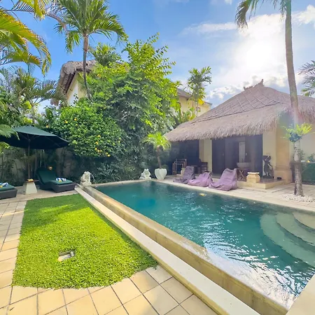Villa Bugis Kayu Aya Seminyak