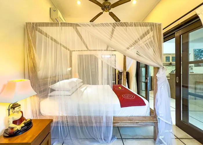 Villa Bugis Kayu Aya Seminyak