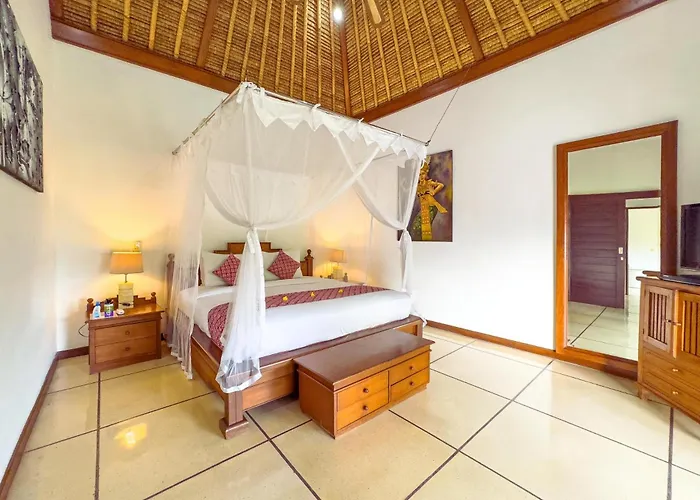 Bugis Kayu Aya Villa