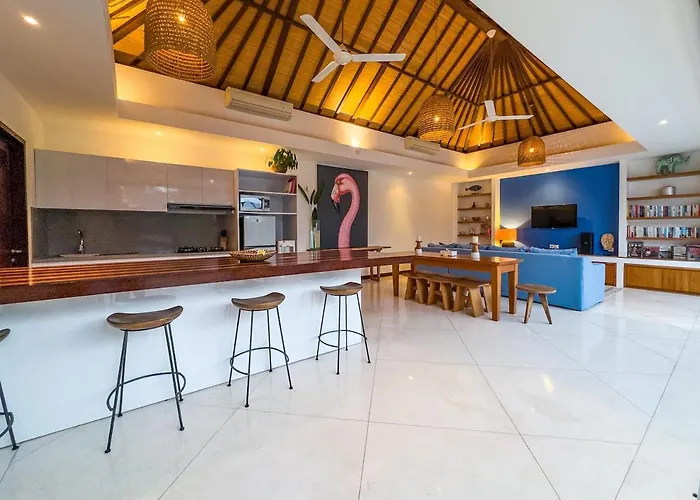 Villa Bugis Kayu Aya *