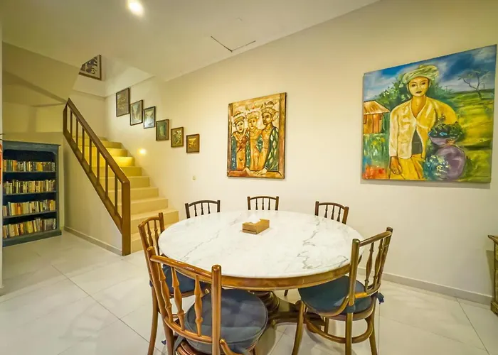 Bugis Kayu Aya Villa Seminyak (Bali)