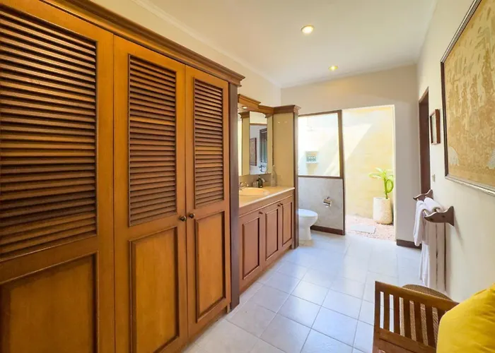 Bugis Kayu Aya Villa