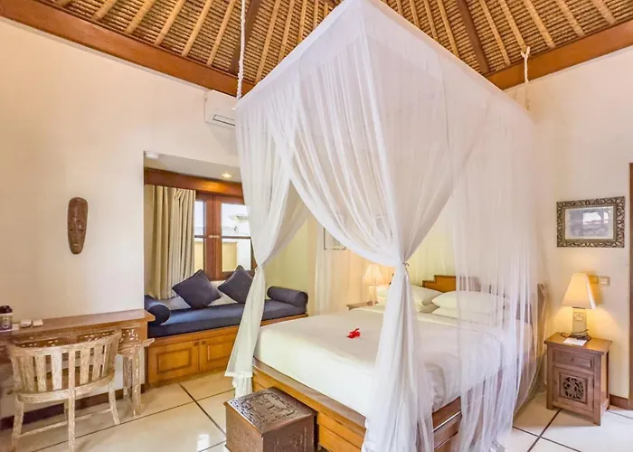 Bugis Kayu Aya Seminyak
