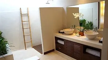 Bugis Kayu Aya *
