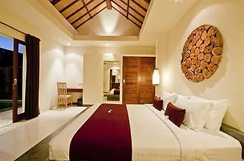 Bugis Kayu Aya Villa *