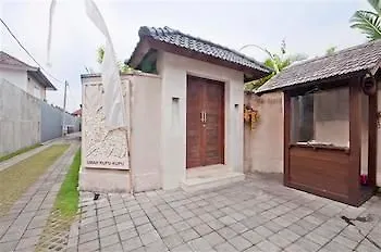 Villa Bugis Kayu Aya *